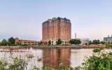 DoubleTree Suites by Hilton Hotel Boston - Cambridge